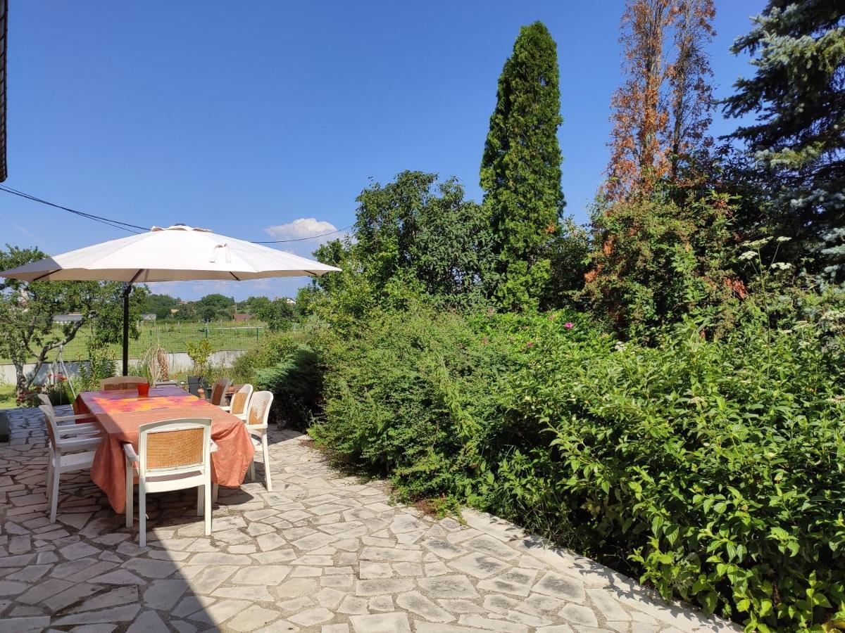Domaine Des Arts Hotel Dompierre  Exterior foto